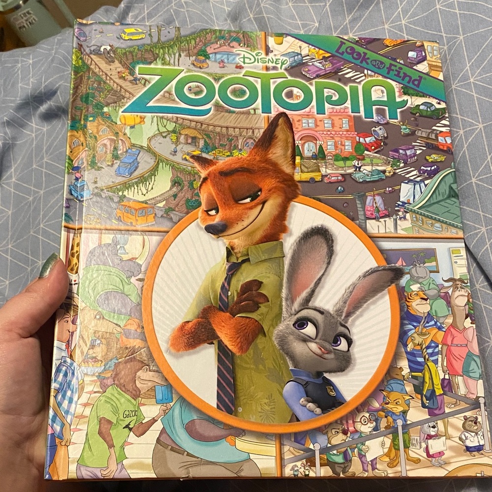 Disney Zootopia Look and Find Book - Colorful Adventure